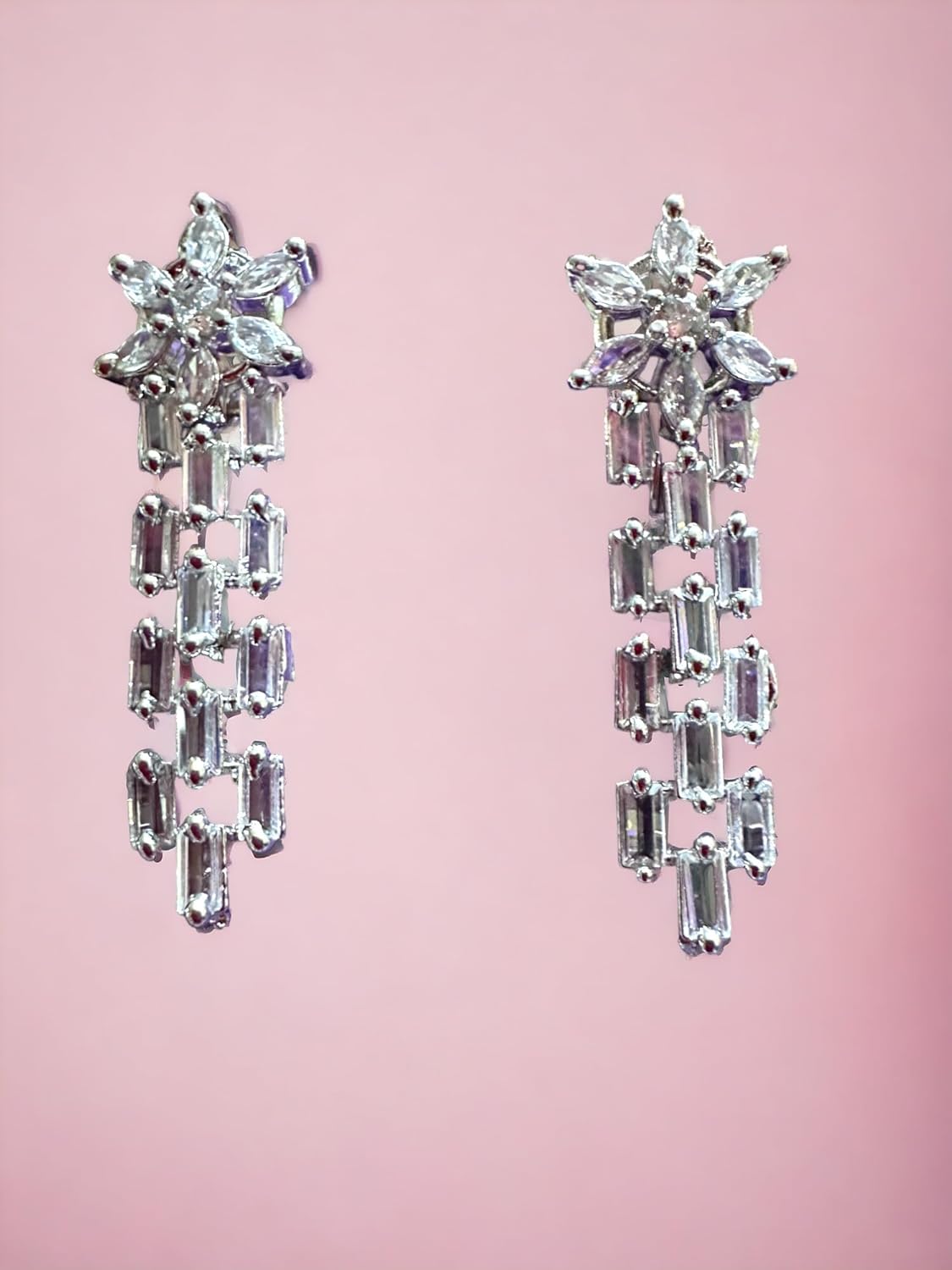 Sparkling Crystal Necklace and Earrings Set, Intricate Design