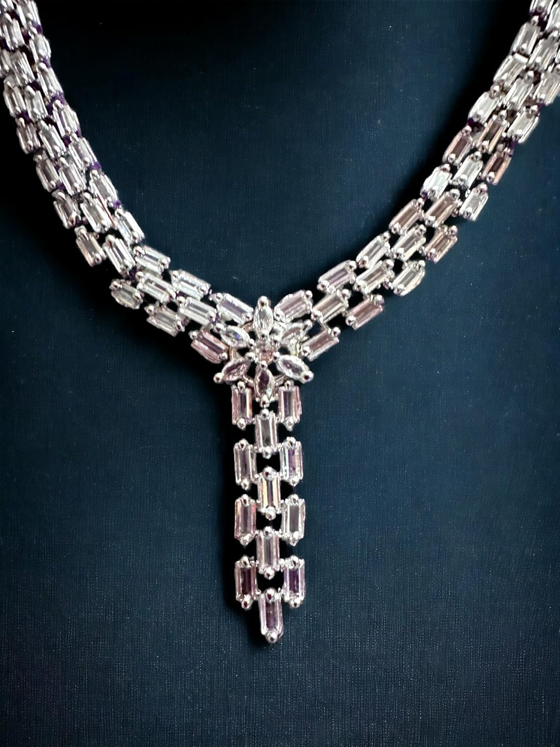 Sparkling Crystal Necklace and Earrings Set, Intricate Design
