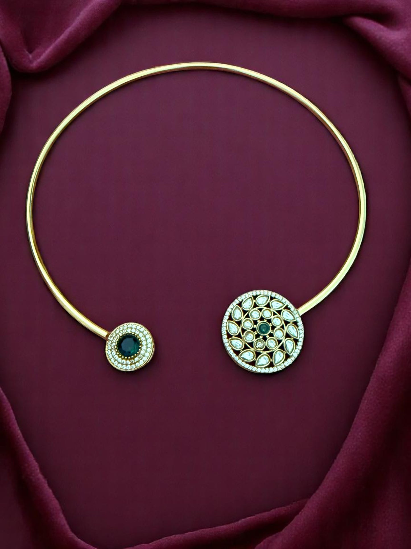 Kundan Encrusted Hasli Necklace Set with Circular Floral Motif