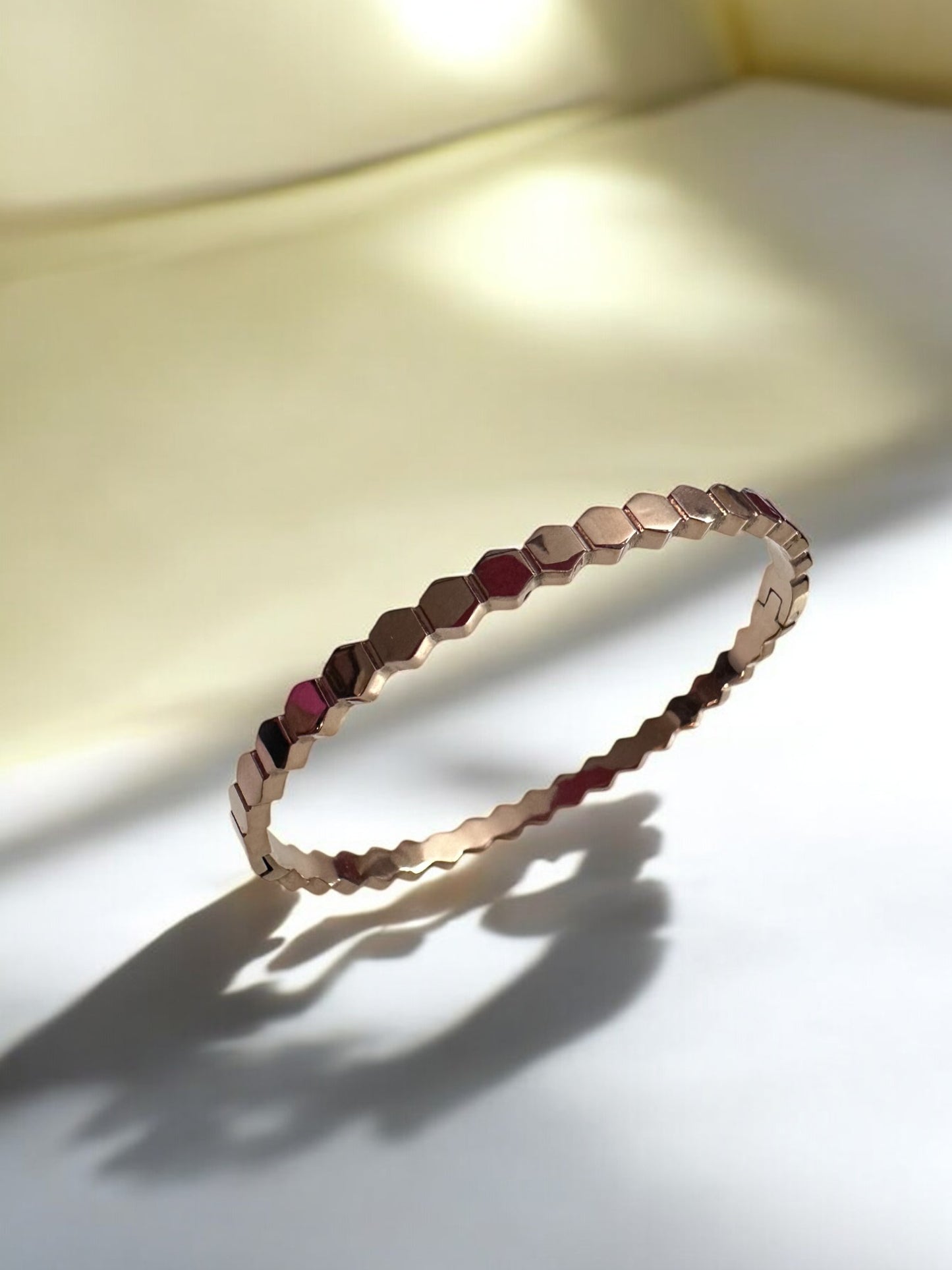 Sleek Gold Bracelet with Geometric Hexagonal Design