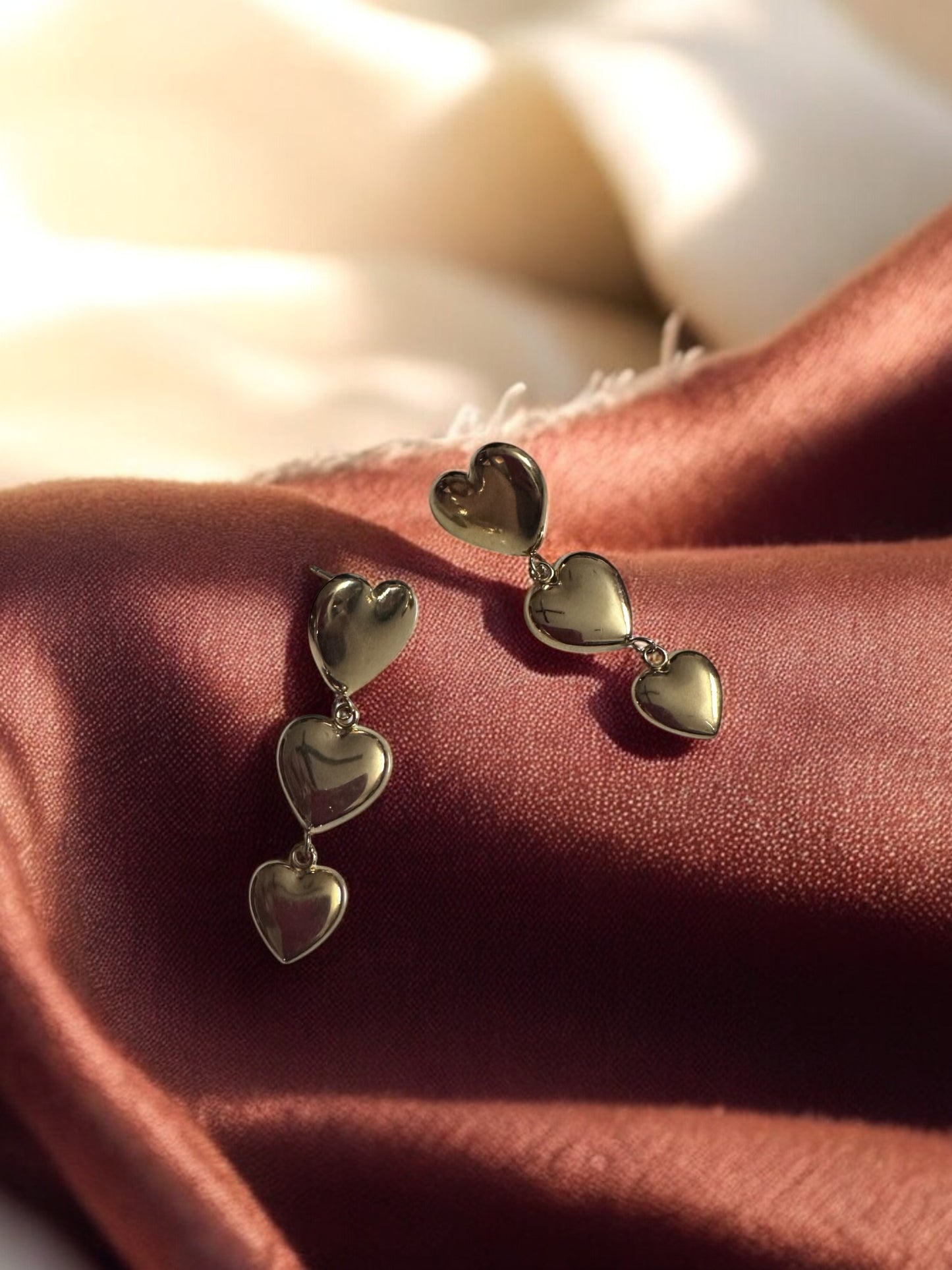 Anti Tarnish Dangling Heart Shaped Gold Earrings