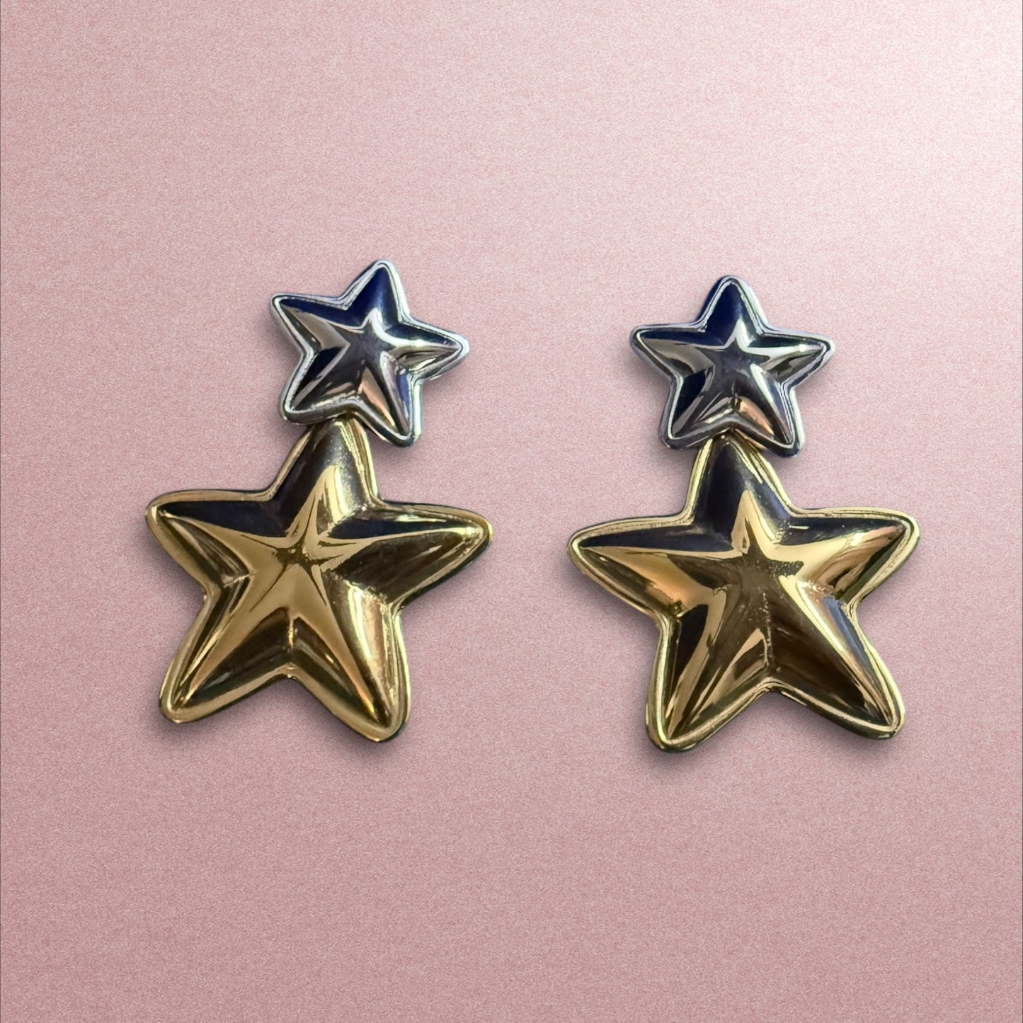 Shine Bright: Elegant Dual-Tone Star Earrings for a Stellar Look