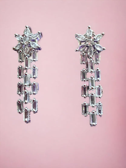 Sparkling Crystal Necklace and Earrings Set, Intricate Design