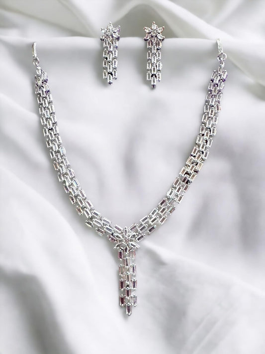 Sparkling Crystal Necklace and Earrings Set, Intricate Design