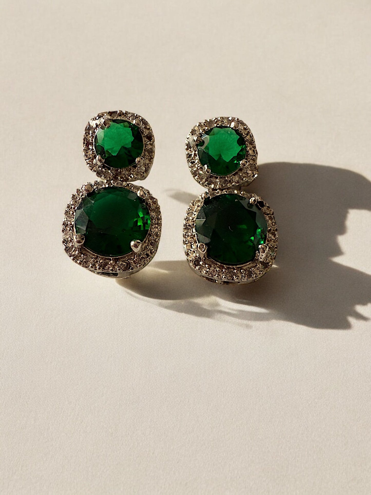 Rhodium Plated Green Large Small Stone Studded Necklace Set