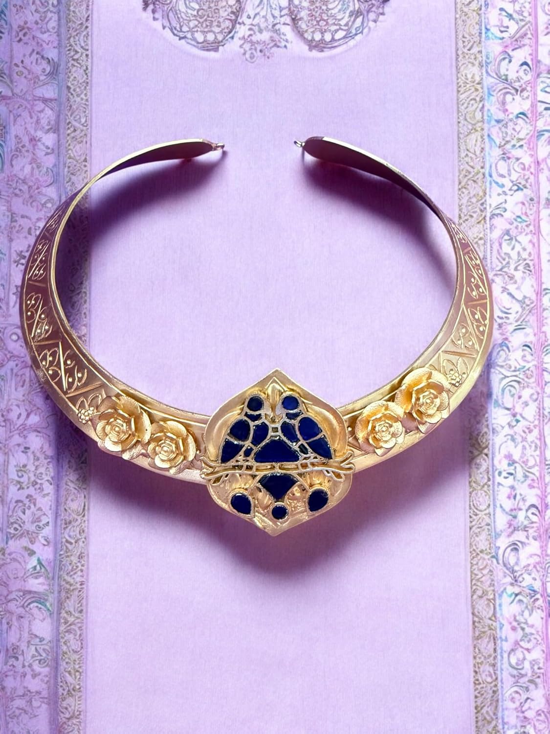 Rebekah Floral Collar Hasli Set with Enamel Detailing