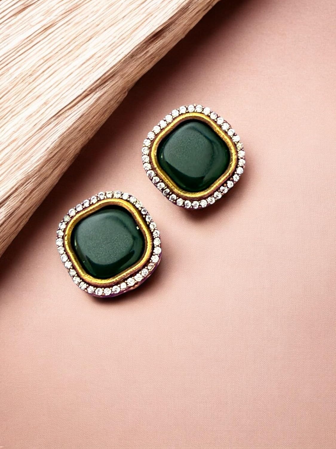 Rebekah Emerald Grace Kundan Pearl Choker Set