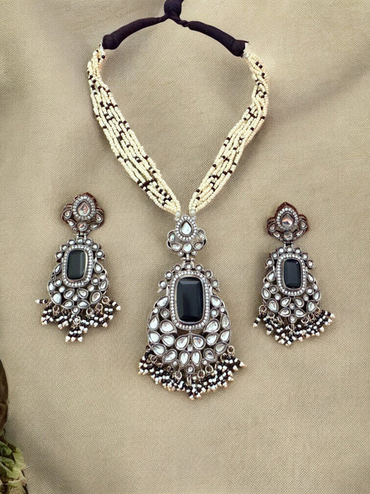 Black Stone Beaded Anitque Necklace set with Pearl Beaded Strands
