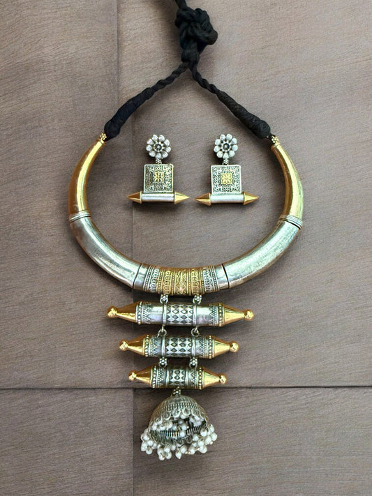 Tribal Heritage Dual Tone Hasli Set with Cylindrical Danglers