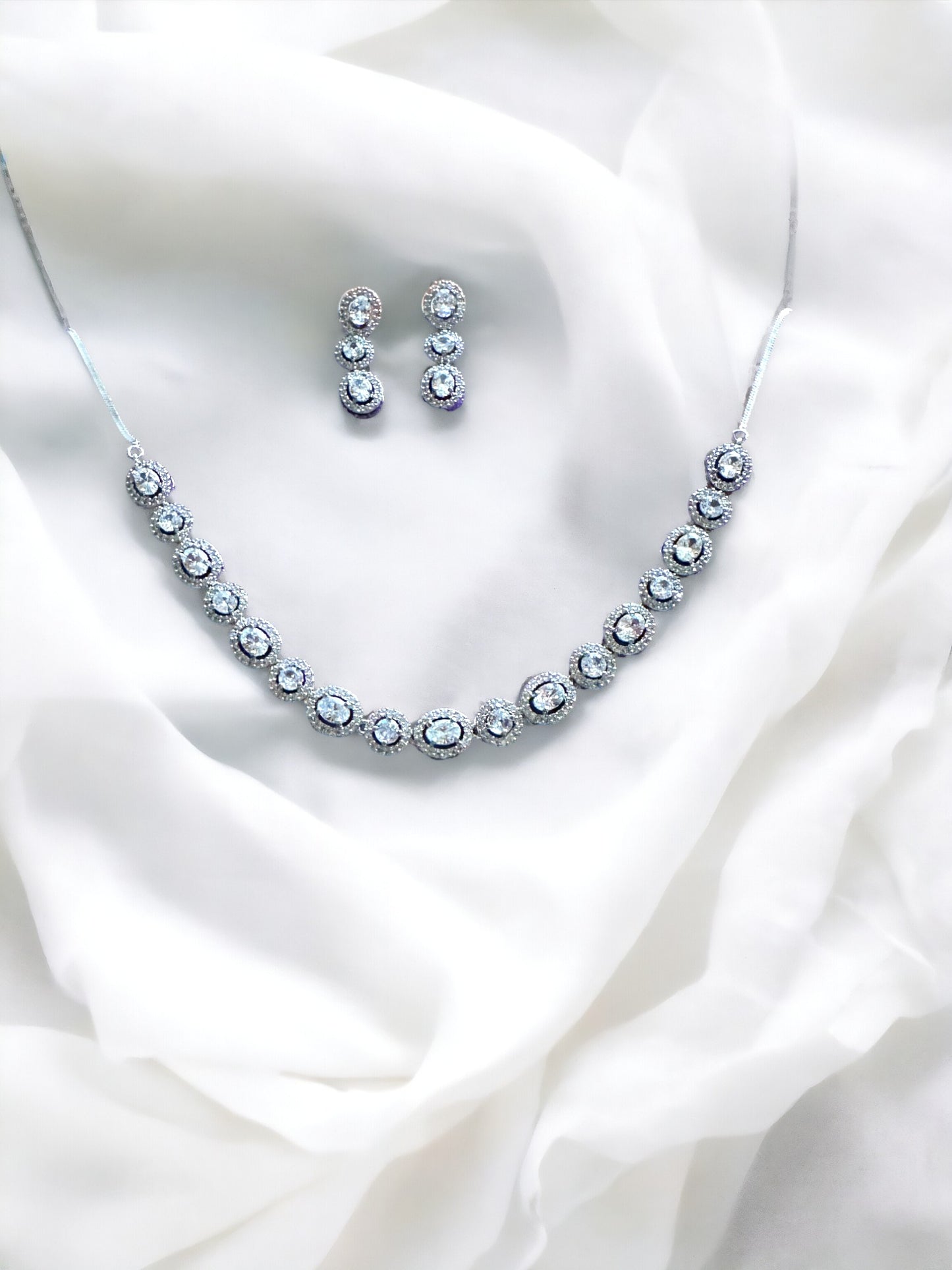 Stone Studded Crystal Necklace Set with Earring