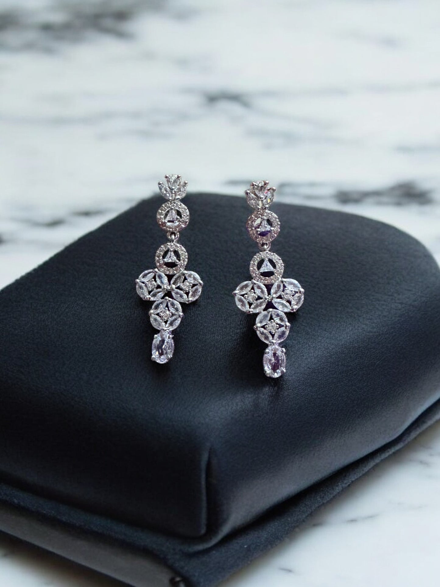 Cubic Zircon Silver Necklace Set