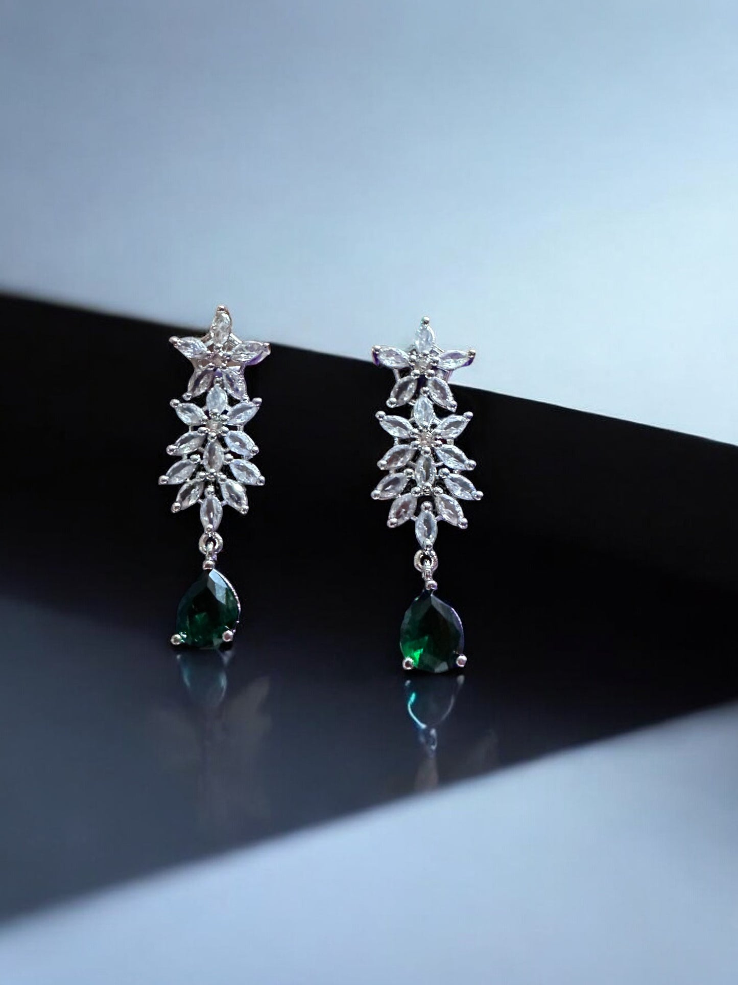 Emerald Green Premium Stone Studded Necklace Set