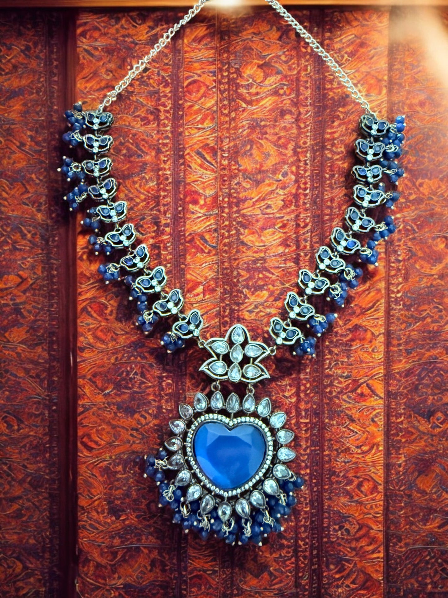 Royal Blue Heart Pendant Antique Necklace set with Kundan and Beads Detail