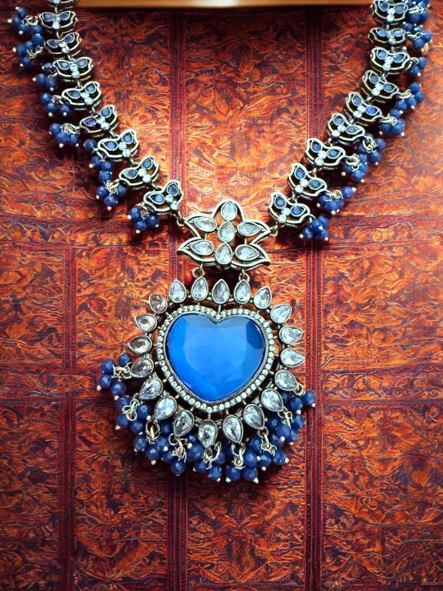 Royal Blue Heart Pendant Antique Necklace set with Kundan and Beads Detail