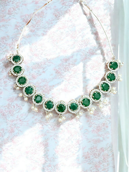 Emarld Green Stone Necklace set with Pearl Accents