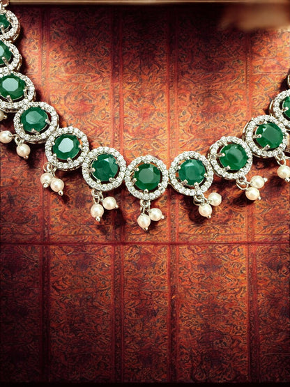 Emarld Green Stone Necklace set with Pearl Accents