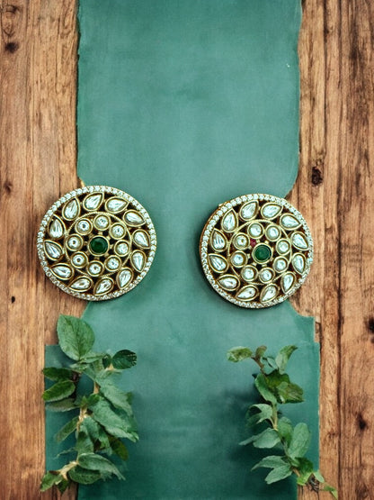 Kundan Encrusted Hasli Necklace Set with Circular Floral Motif