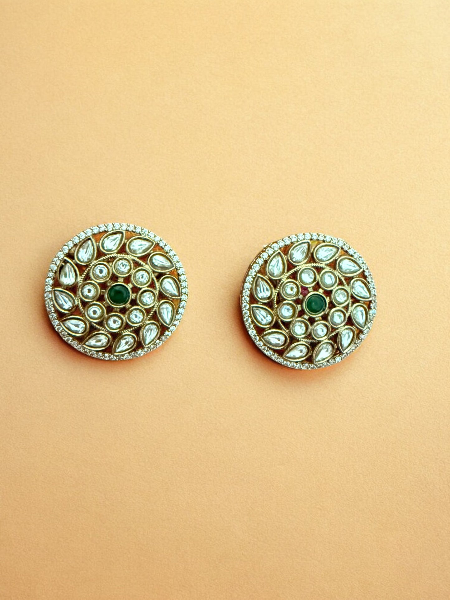 Kundan Encrusted Hasli Necklace Set with Circular Floral Motif