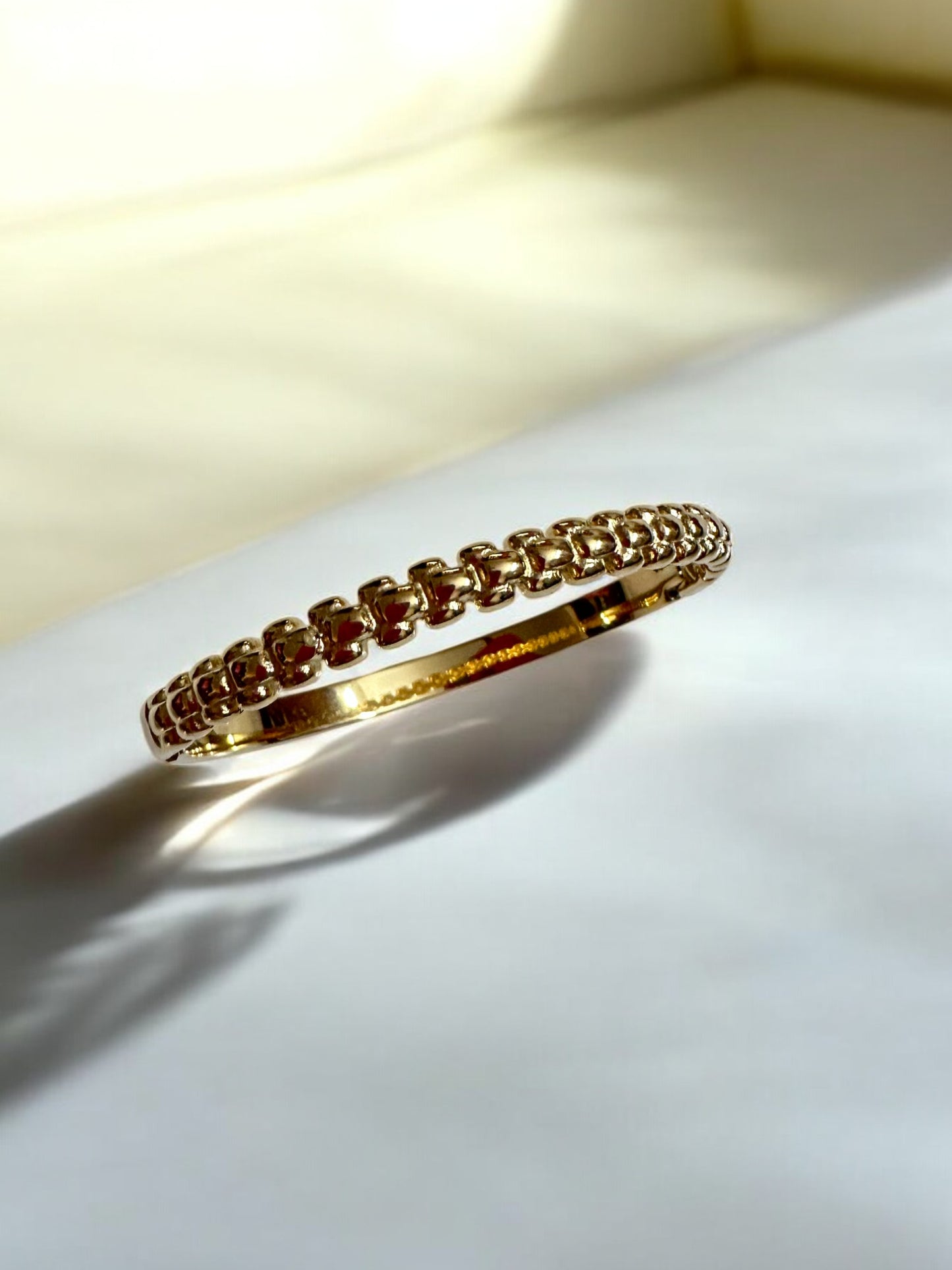 Timeless Gold Bracelet with Beaded Detailing – Understated Elegance
