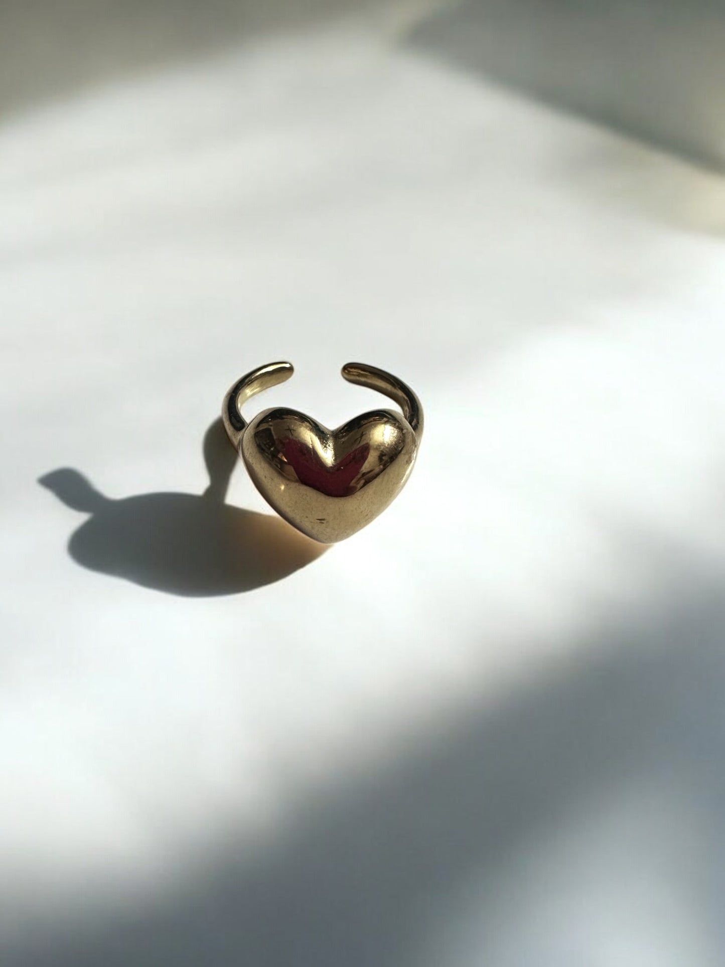 Elegant Gold Heart Ring
