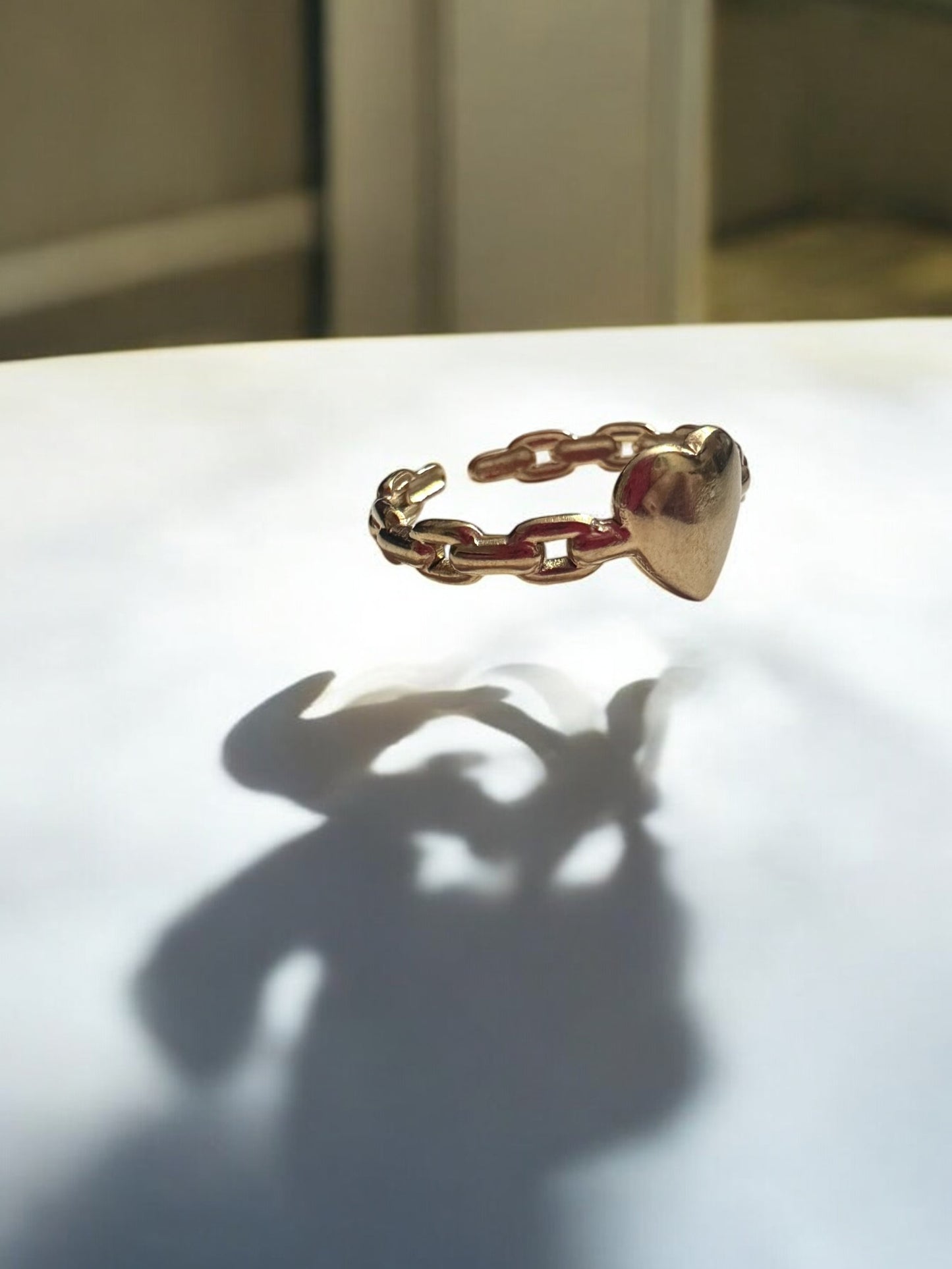 Minimalist Heart Chain Ring – A Bold Yet Elegant Statement