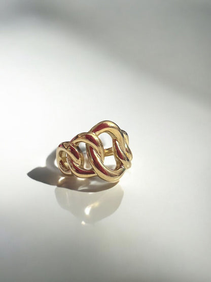 Golden Chain – Bold Link Ring