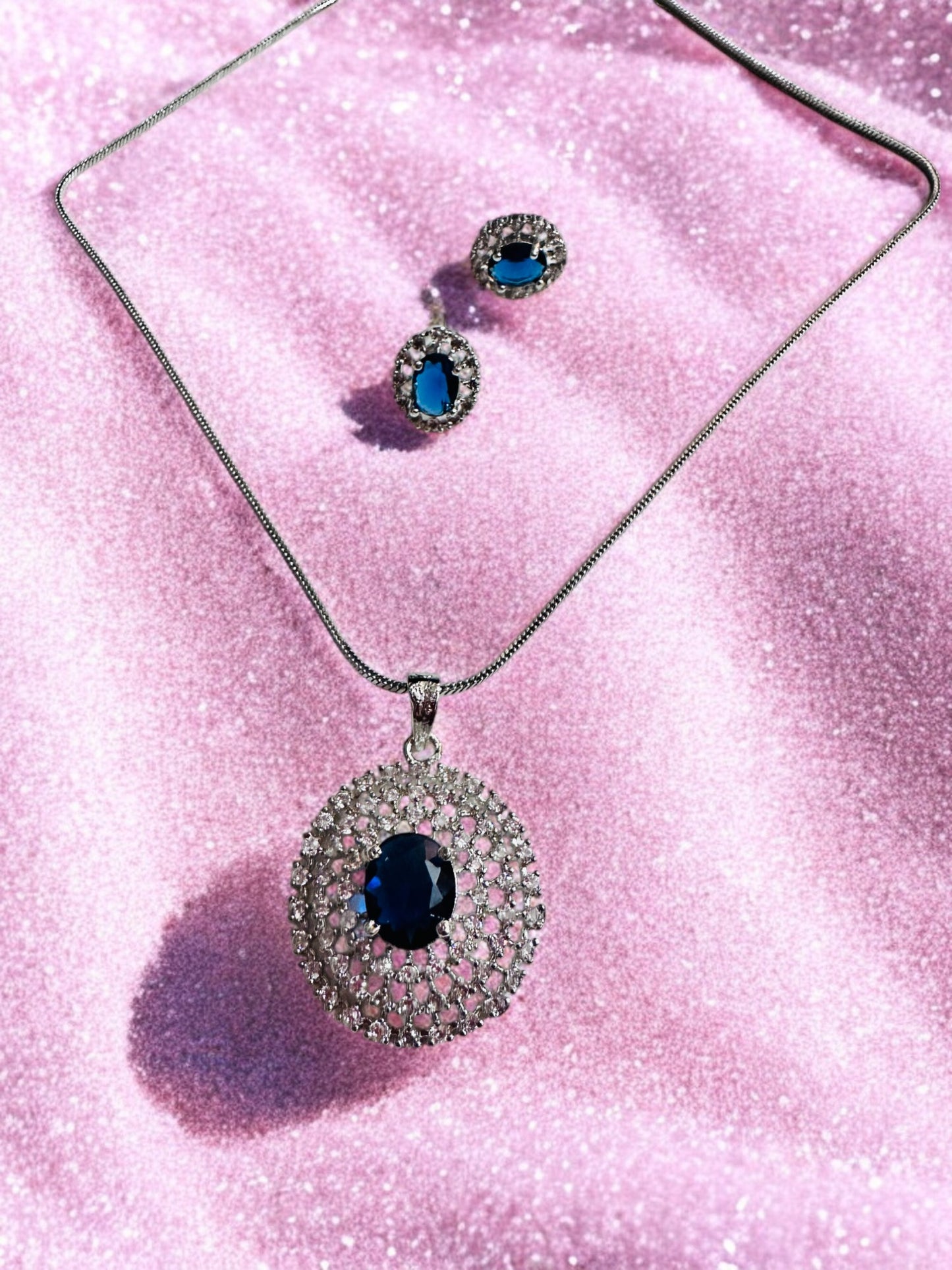 Rhodium Plated Classic Pendant Set