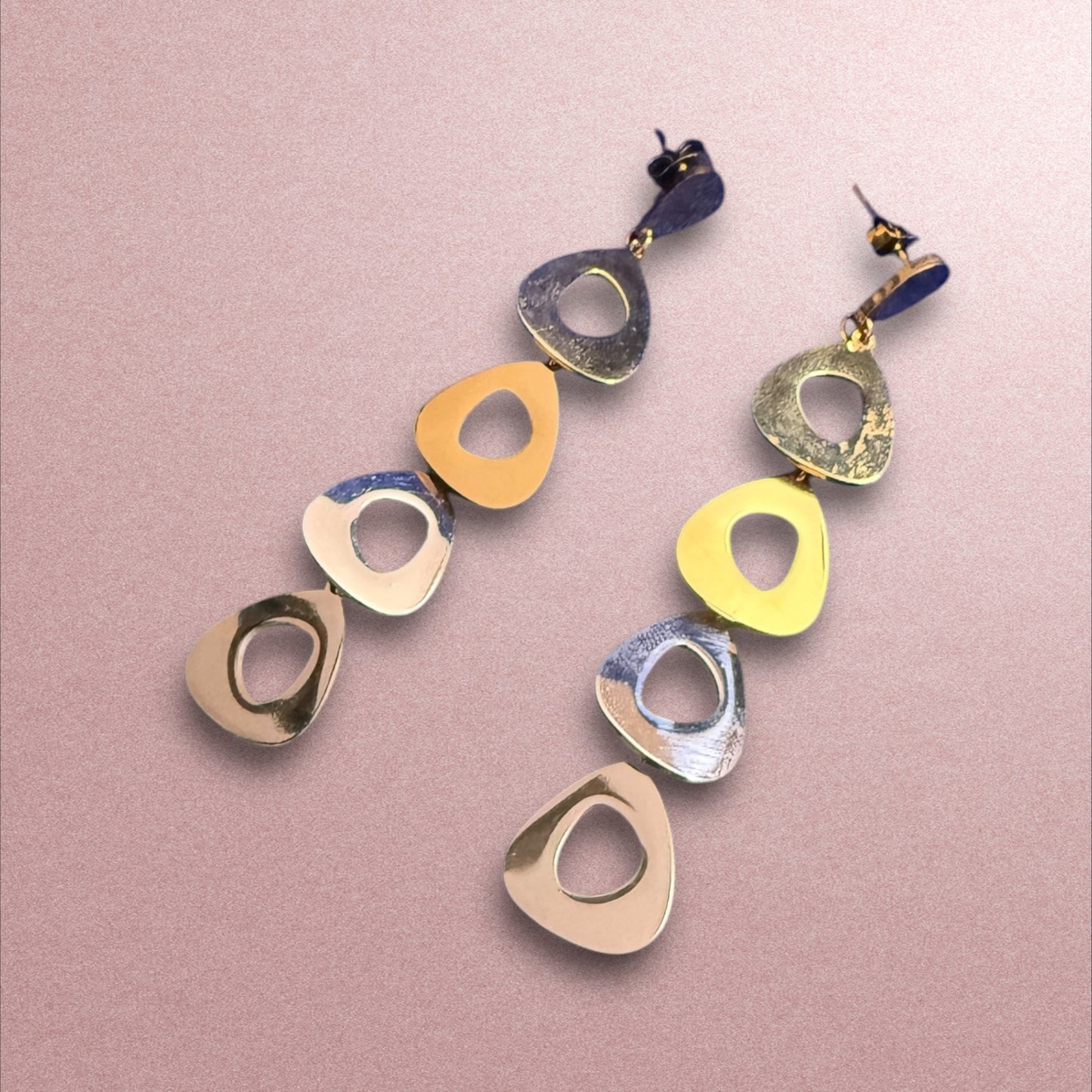 Chic & Contemporary: Geometric Dangle Earrings for a Bold Statement