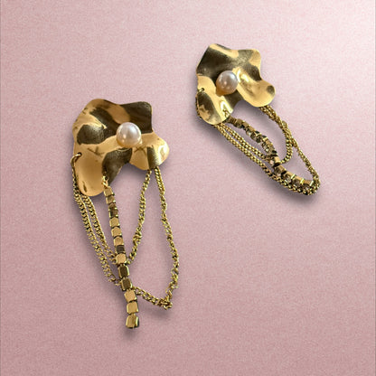Sculptural Elegance: Gold & Pearl Draped Earrings