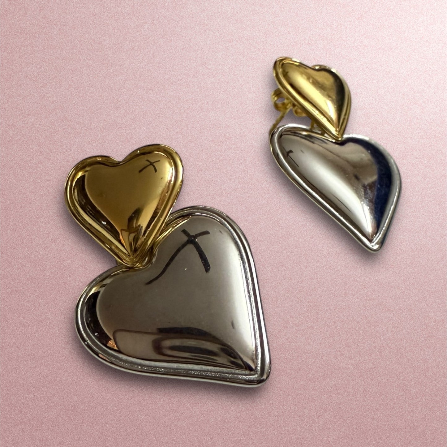Timeless Elegance: Dual-Tone Heart Earrings for a Chic Statement