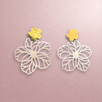 Floral Elegance: Delicate Cutout Earrings for a Graceful Touch
